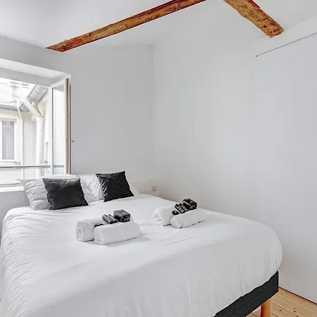 Lumiere & Elegance Au Coeur De Paris Apartment